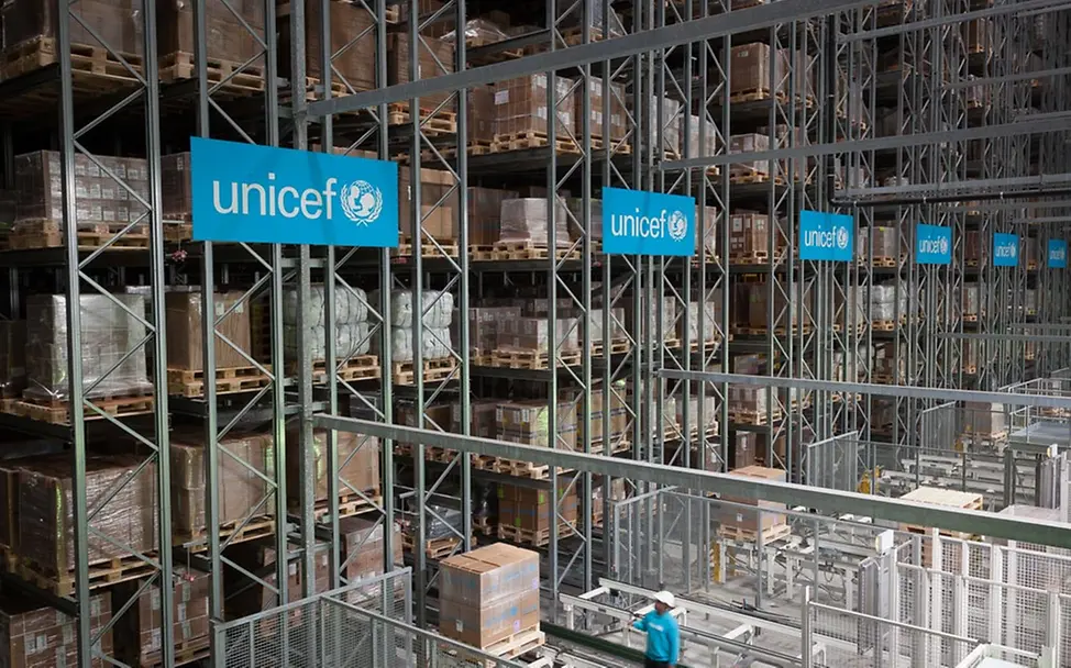 Hier befinden sich alle Hilfsgüter | © UNICEF/Guhle Kopenhagen: UNICEF-Logistikzentrum mit Hilfsgütern