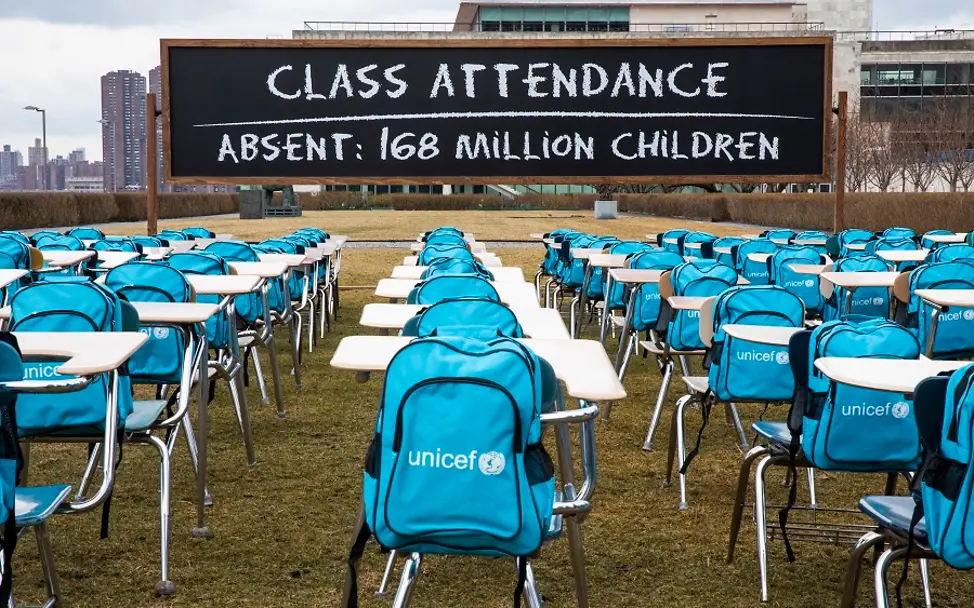 Pandemic Classroom: Bildungskrise durch Covid-19 | © UNICEF/Chris Farber/UNICEF via Getty Images Covid-19_Pandemic Classroom_UN0423792