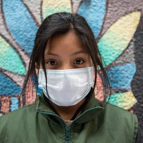 Seit dem Ausbruch der Corona-Pandemie ist Valentinne nicht mehr zur Schule gegangen. | ©UNICEF/Czajkowskito Seit dem Ausbruch der Corona-Pandemie ist Valentinne nicht mehr zur Schule gegangen.