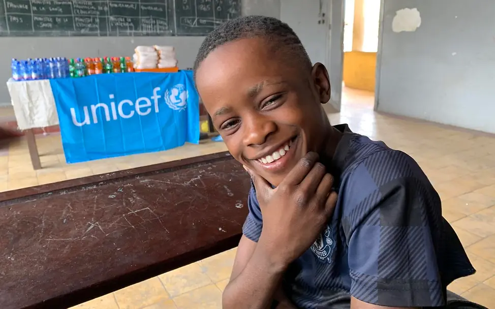 Lachender Junge in der DR Kongo | © UNICEF/ Ndomba Mbikayi Fakten über Jungs: Alle Kinder haben die gleichen Rechte