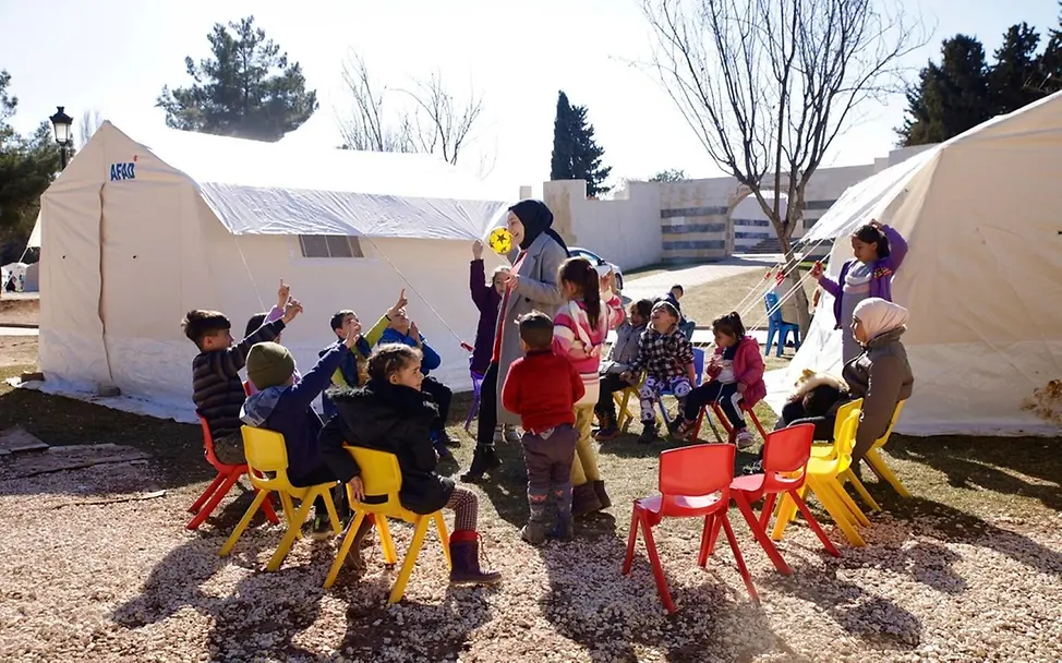 Erdbeben in der Türkei: So hilft UNICEF | © UNICEF/Karacan Erdbeben in der Türkei: Kinder erhalten psychologische Unterstützung
