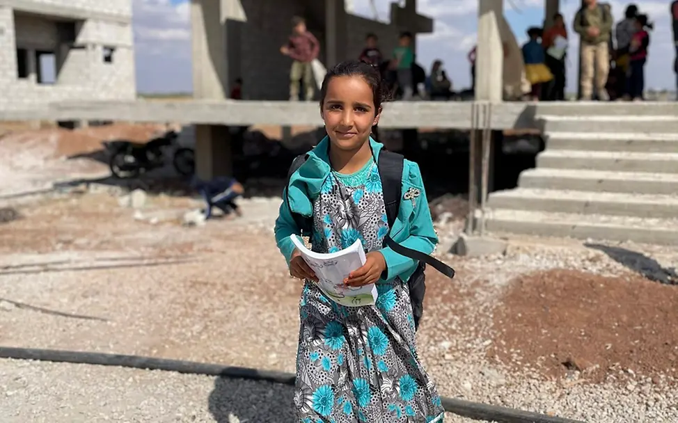 In Camps für Geflüchtete ist UNICEF mit mobilen Bildungsteams unterwegs. | UNICEF/Varojan Headerbild_UNI673078