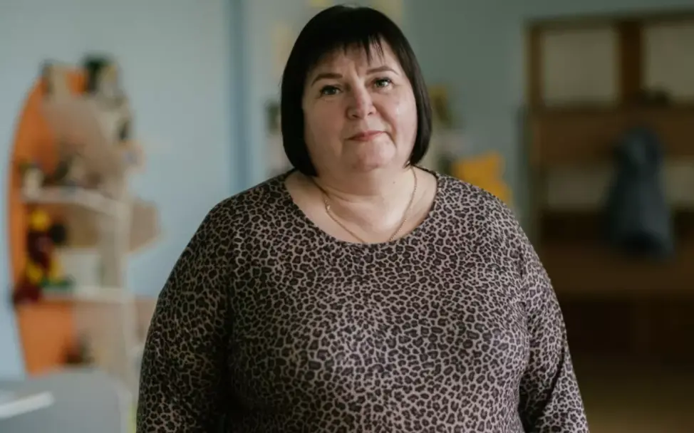 Iryna leitet die Schule in Kehychivka. | © UNICEF Iryna leitet die Schule in Kehychivka