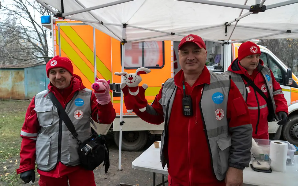 UNICEF unterstützt Nothilfeteams.