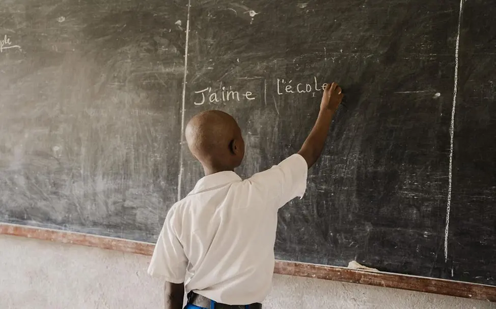 Kindersoldaten: UNICEF sorgt unter anderem für Schulunterricht. 